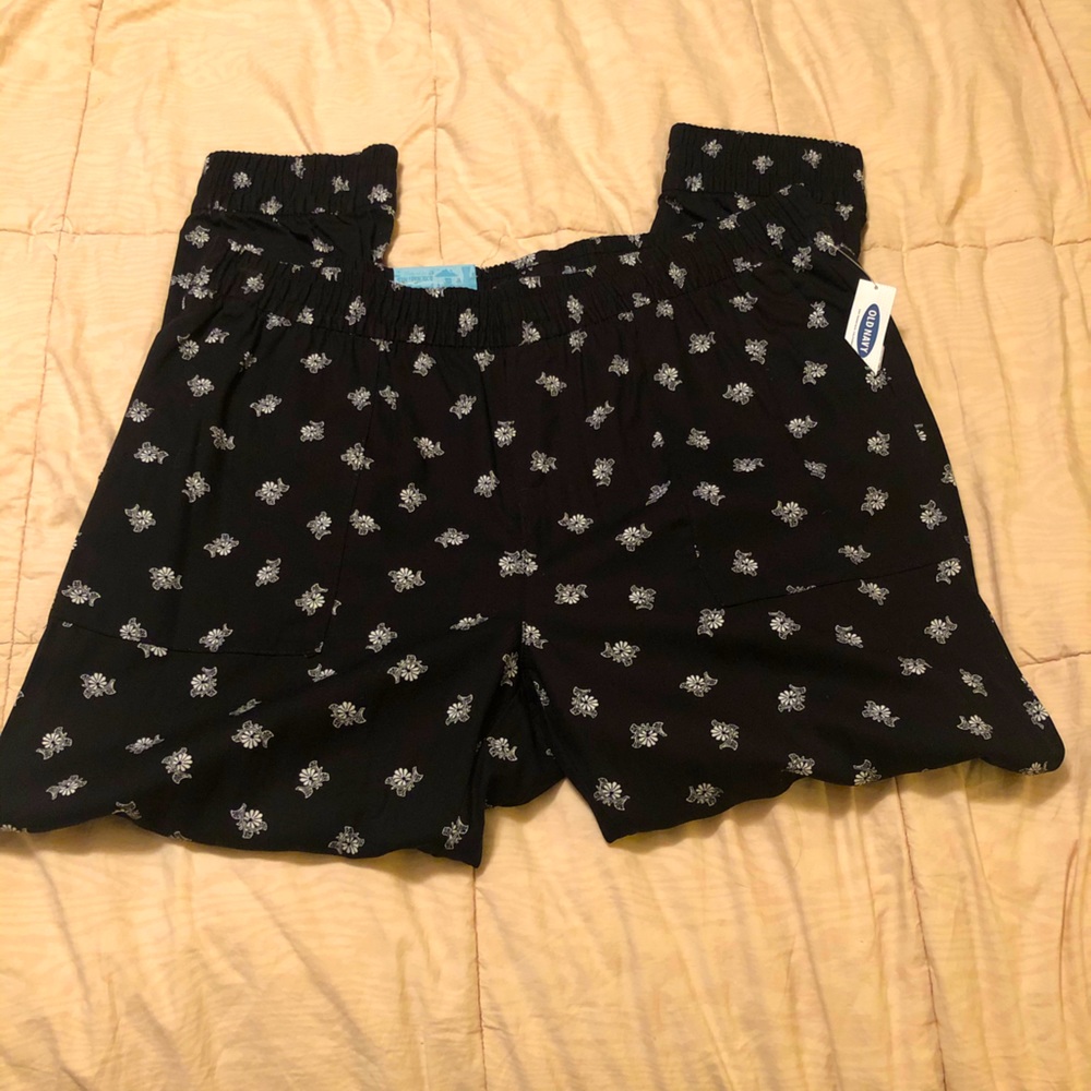 Dressy Black and White Joggers (Tags Attached)